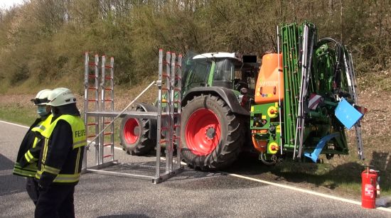 Unfall B412 Traktor LKW Wehr