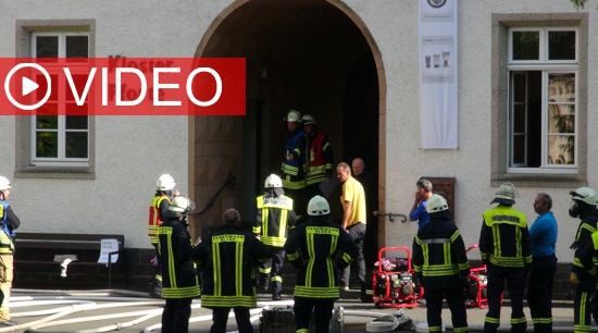 Zimmerbrand im Kloster Maria Laach sorgt für großen Feuerwehreinsatz Ventilator fängt unter dem Dach Feuer