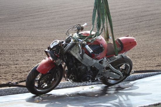 Betrunkener Motorradfahrer wird bei Unfall schwer verletzt