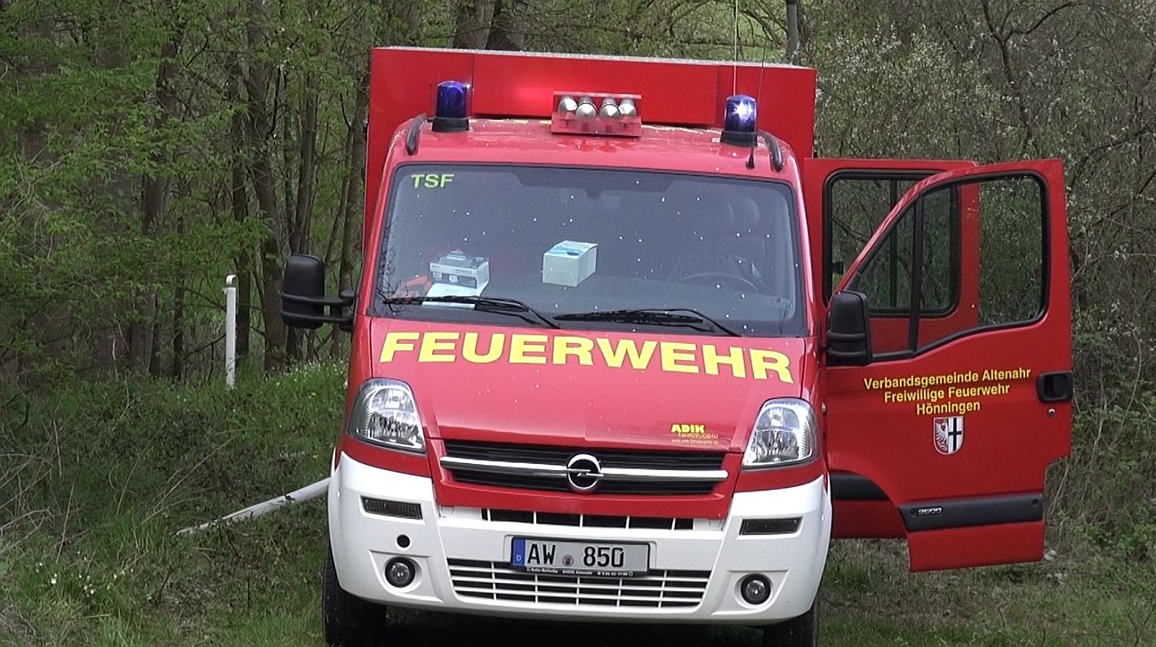 83-Jähriger stirbt bei Wohnhausbrand Sohn wird verletzt - 200.000 Euro Schaden