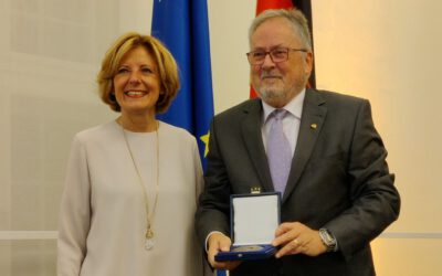 Sportplakette geht an Weiberner Peter Josef Schmitz Ehemaliger Bürgermeister erhält Auszeichnung von Malu Dreyer