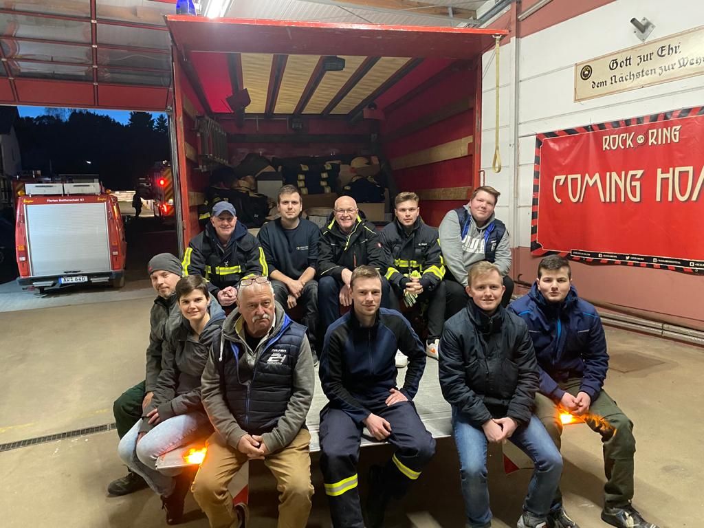Feuerwehren und DRK aus der VG Adenau helfen mit Hilfsgüter der Ukraine Landesfeuerwehrverband wird unterstützt