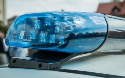 Betrunkener dringt in Gebäude ein: Größerer Polizeieinsatz mit Drehleiter in Bad Neuenahr