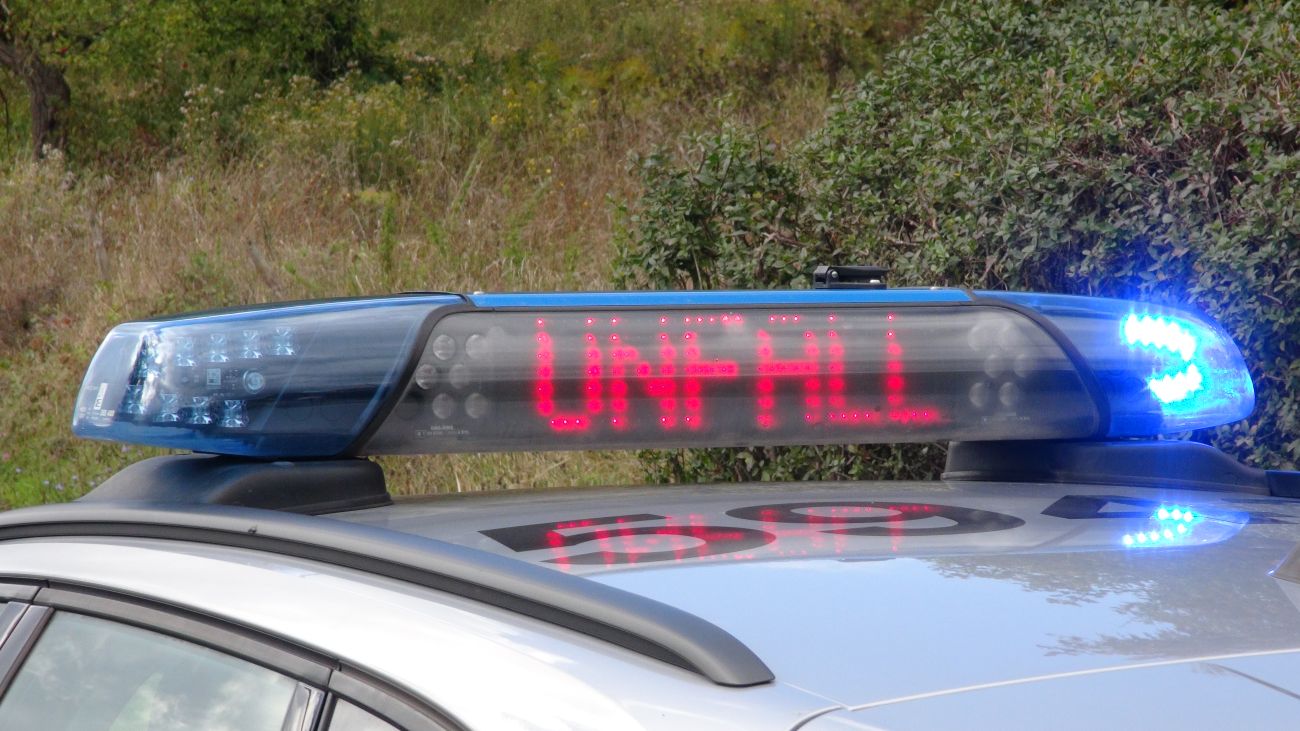 Polizei beschlagnahmt Pkw und Führerschein nach Unfall in Burgbrohl Verdacht auf ein Autorennen