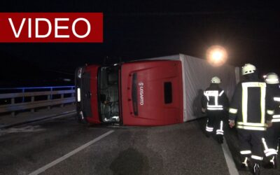 Umgestürzter Lkw blockiert stundenlang die A61