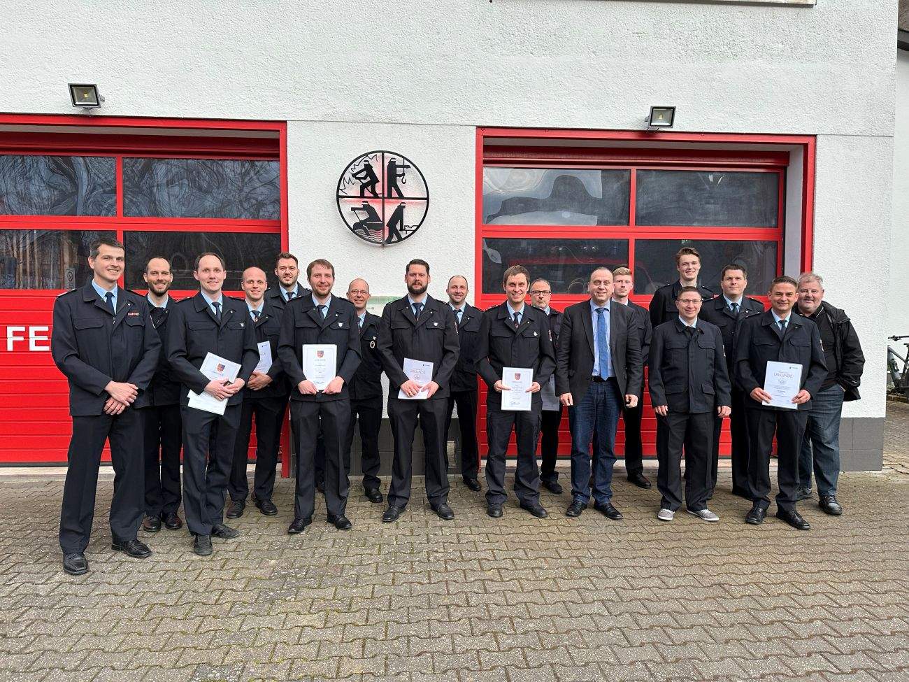Yannick Schlich ist neuer stellvertretender Wehrführer der Feuerwehr Wassenach Flutmedaillen verliehen