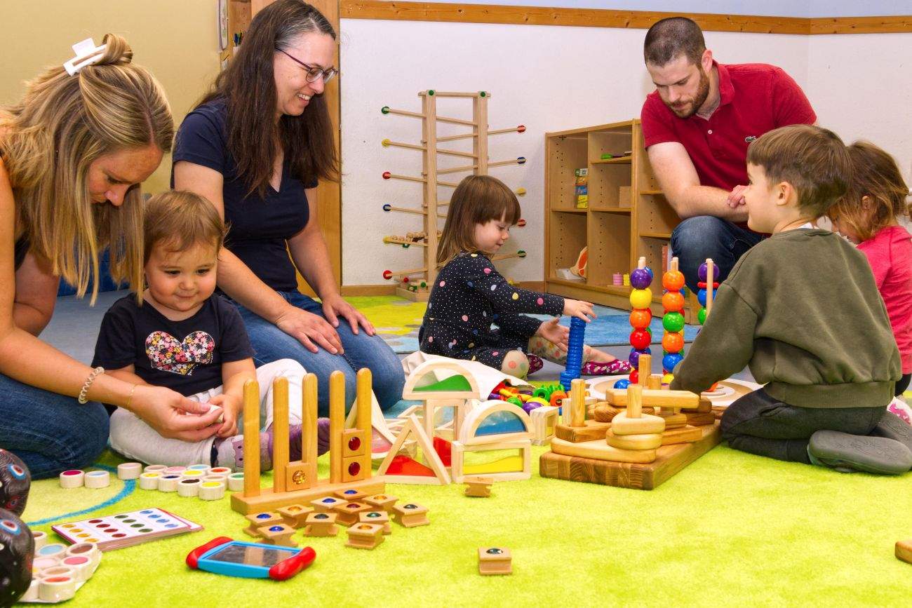 Förderverein übergab neues Holzspielzeug an Kindergarten in Burgbrohl Strahlende Kinderaugen im Morgenland