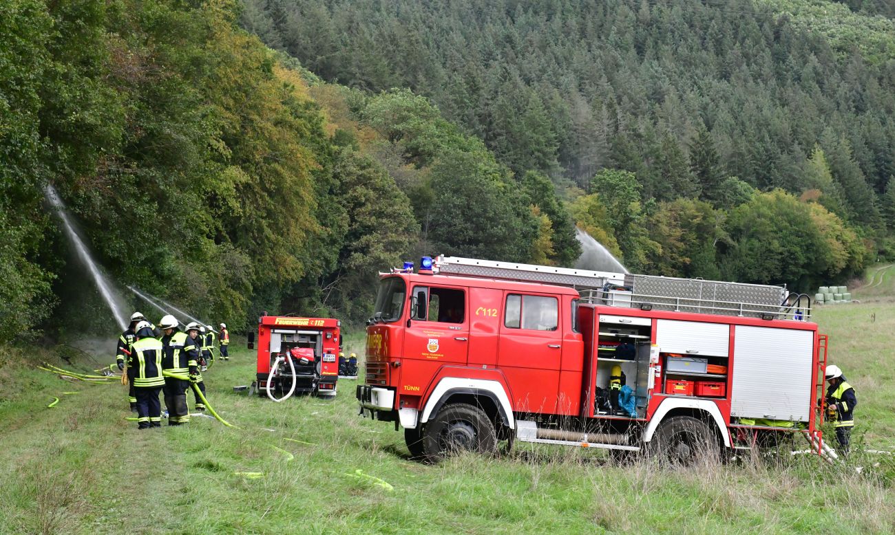 Rund 230 Einsatzkräfte bei groß angelegter Waldbrandübung in Gönnersdorf Positive Bilanz