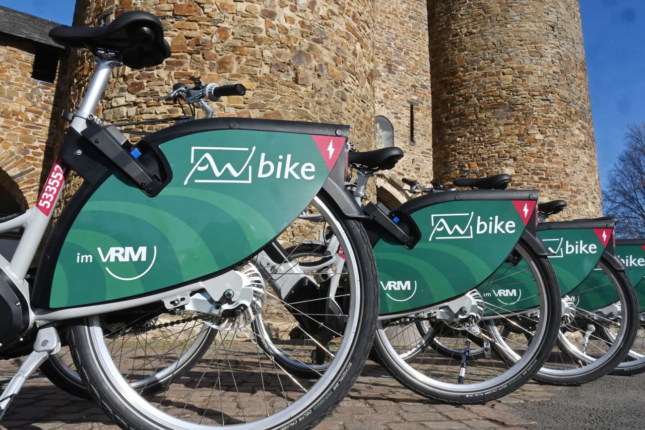 E-Bike-Verleihsystem „AW-bike“ startet in Niederzissen und Kempenich 30 kostenlose Freiminuten in der Startphase