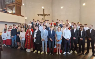 92 Jugendliche gingen in Niederzissen zur Firmung