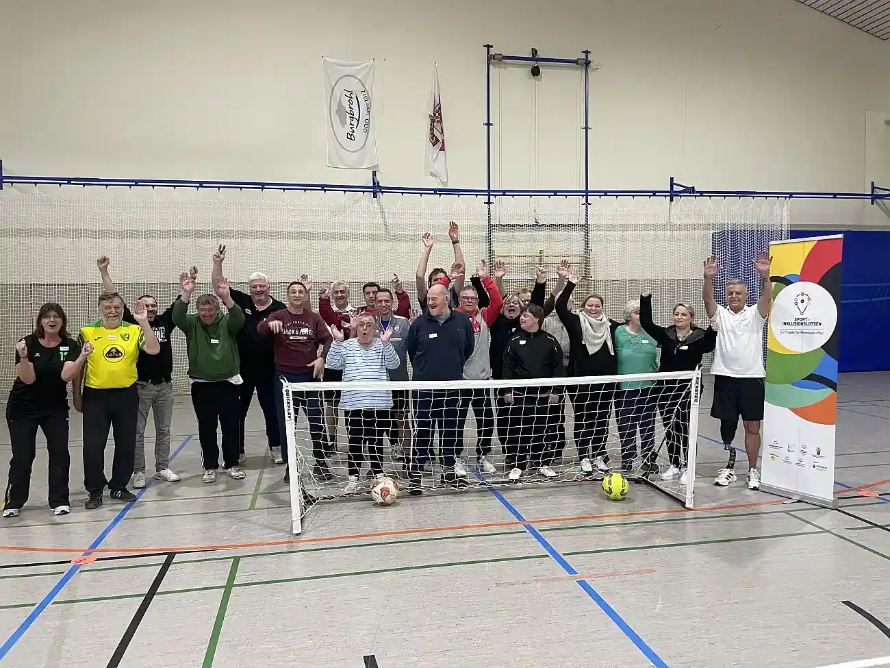 SpVgg Burgbrohl und SV Remagen begeistern mit Geh-Fußball Angebot Walking Football - da geht was! 