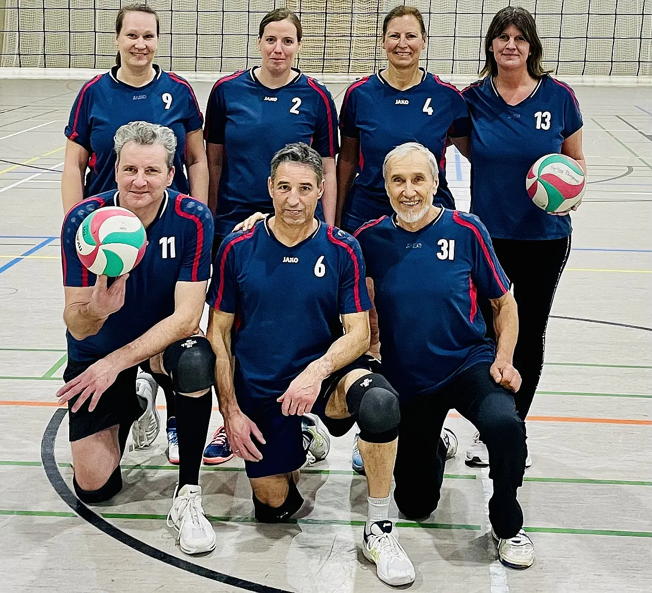 Burgbrohler Volleyball Senioren zeigen gute Leistung gegen starken Gegner Ball für Ball durch ihre erste Saison