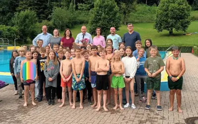 Firma wolfcraft unterstützte Aktion „Schwimmbadtage“ im Freizeitbad Brohltal