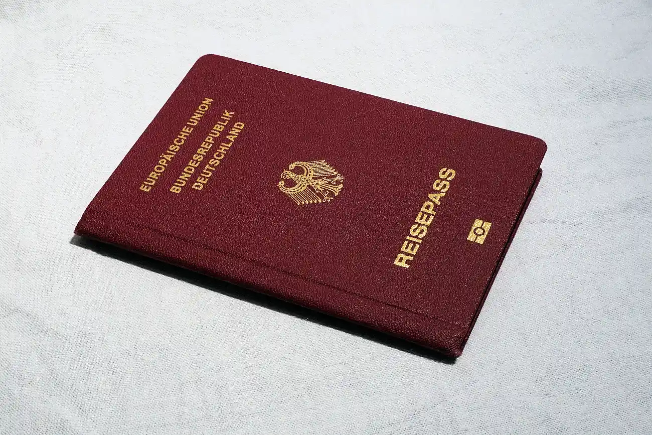 Ferienzeit naht – Urlaub steht bevor – Ausweise prüfen Bürgerbüro der Verbandsgemeinde Brohltal informiert