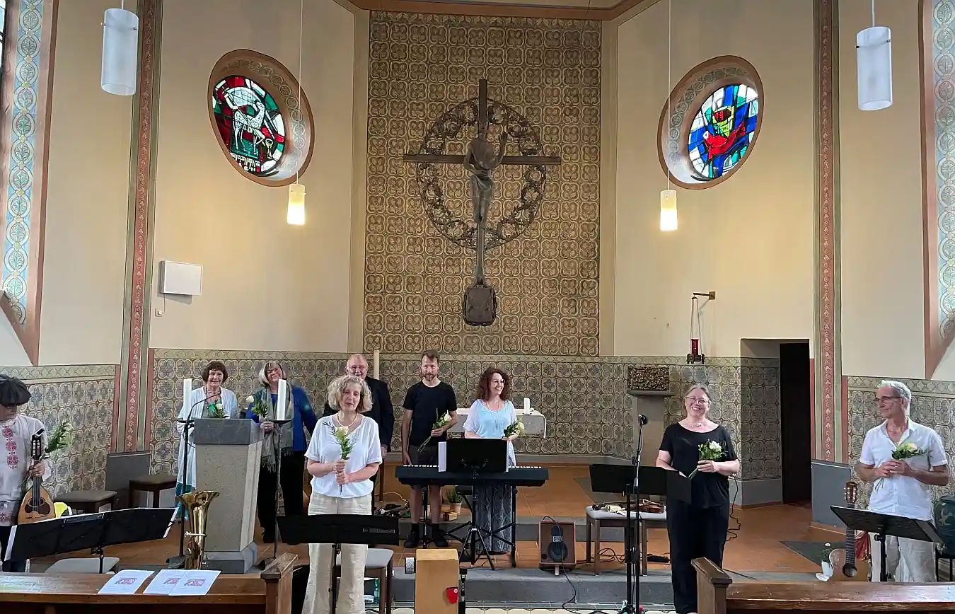 Wortbeiträge und Klezmer der Band Monjoy in Burgbrohl-Lützingen