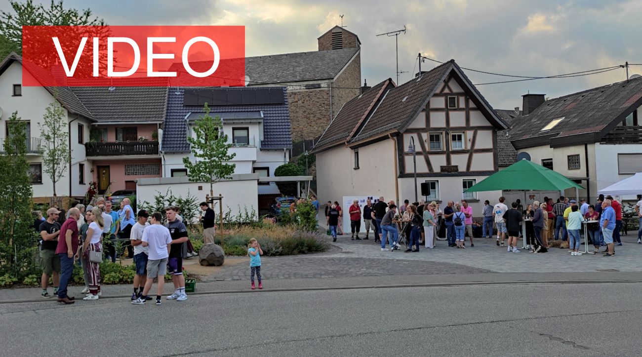 Oberzissen eröffnete Dorfplatz in der Bachstraße