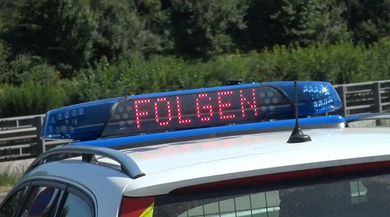 Großkontrollen am Nürburgring: BMW-Fahrer verliert Führerschein nach abenteuerlichen Fahrt Über 150 Verstöße und Ordnungswidrigkeiten