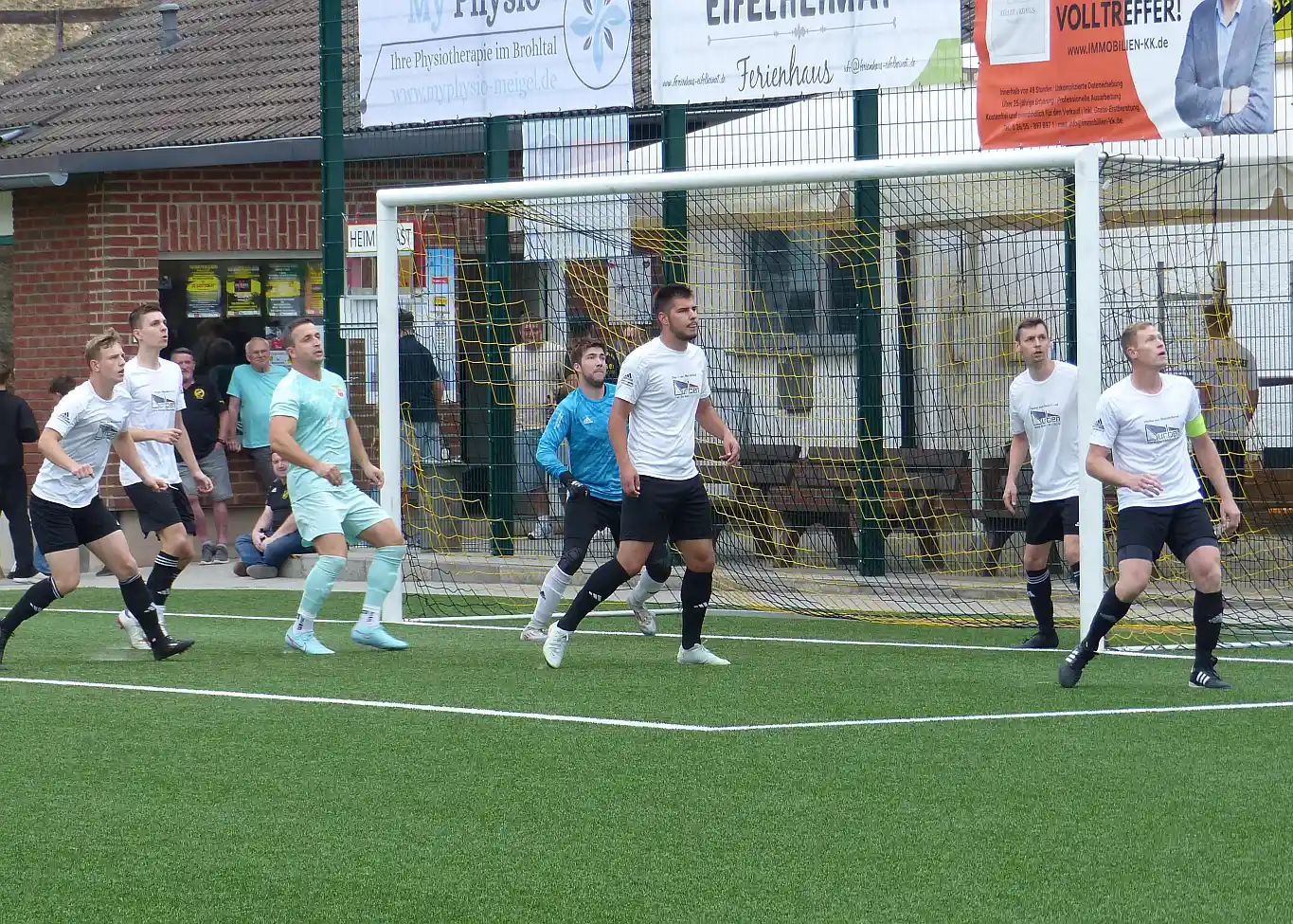 SG Niederzissen/Wehr gewinnt verdient mit 2:0 gegen SC Sinzig