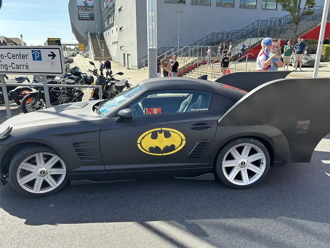Polizei Adenau zieht Batmobil aus dem Verkehr
