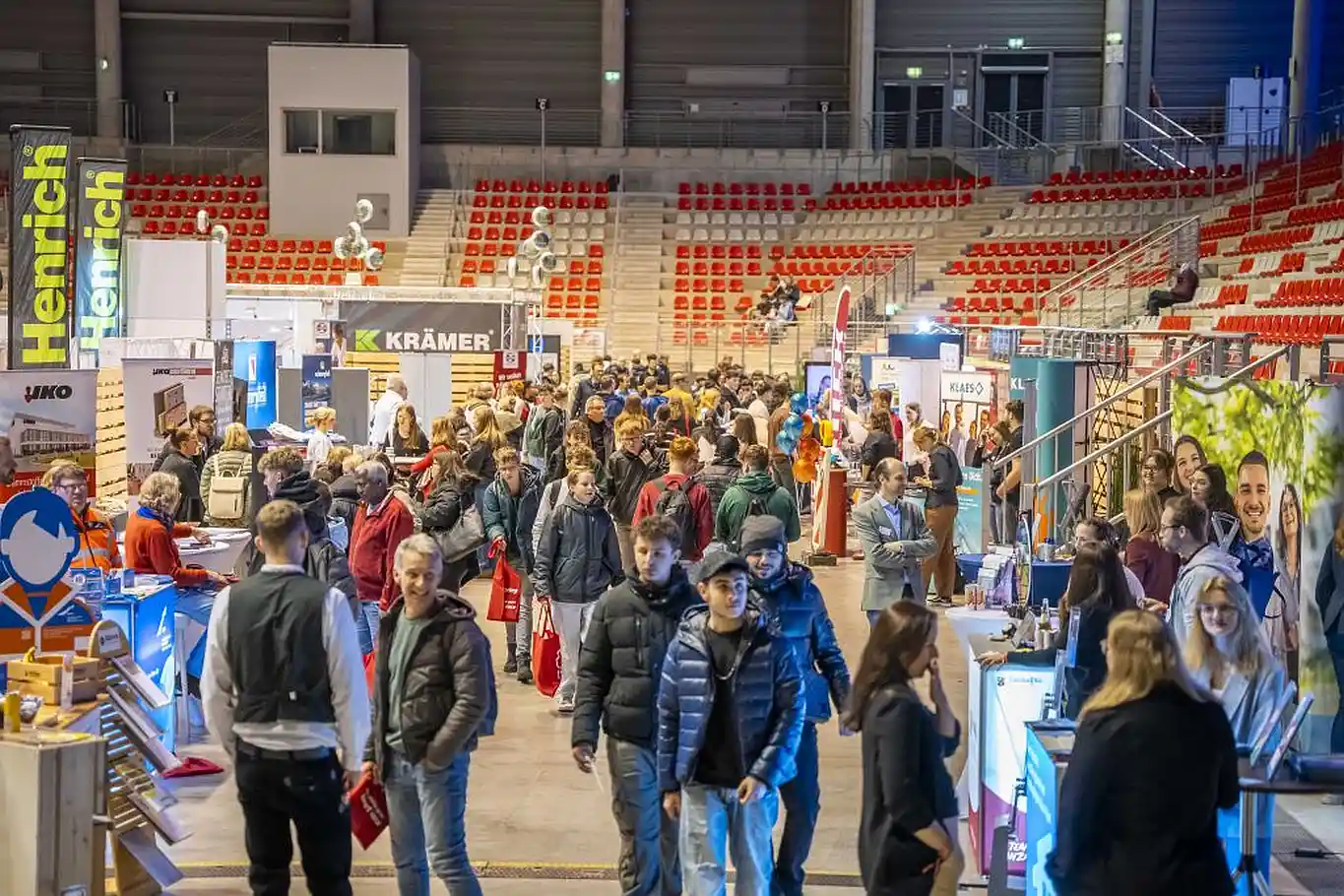 Arbeitgeber präsentieren sich bei Jobmesse im November Den Karriere-Motor zünden am Nürburgring