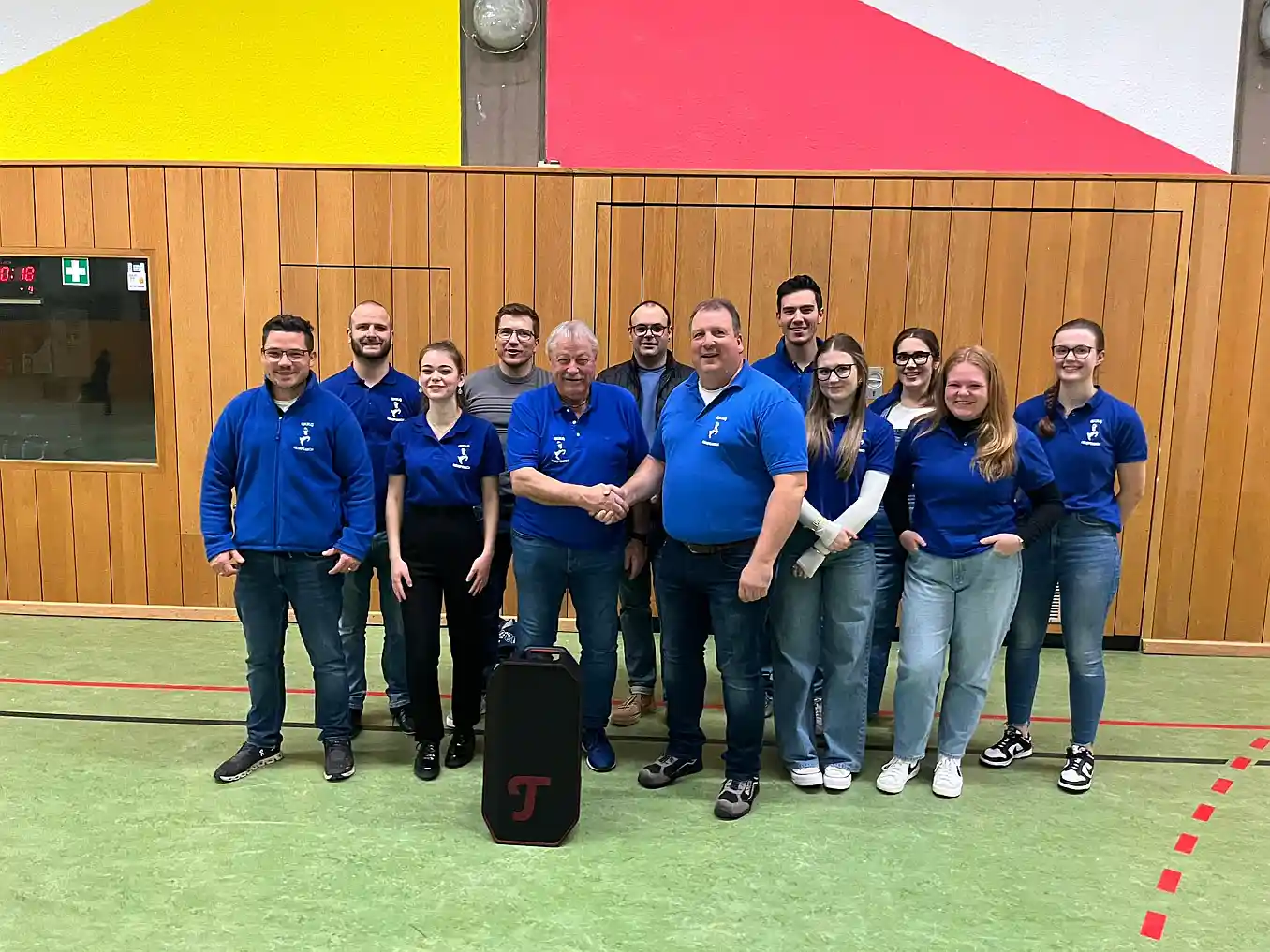 Bauunternehmung Herfen e.K. spendet Musikanlage an die Große Kempenicher Karnevalsgesellschaft