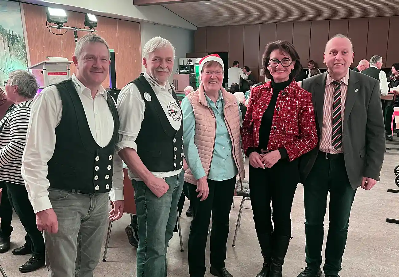 Letztes Mal Barbara-Kirmes: Petra Schneider würdigt das Weiberner Traditionsfest Letztes Mal Barbara-Kirmes: Petra Schneider würdigt das Weiberner Traditionsfest