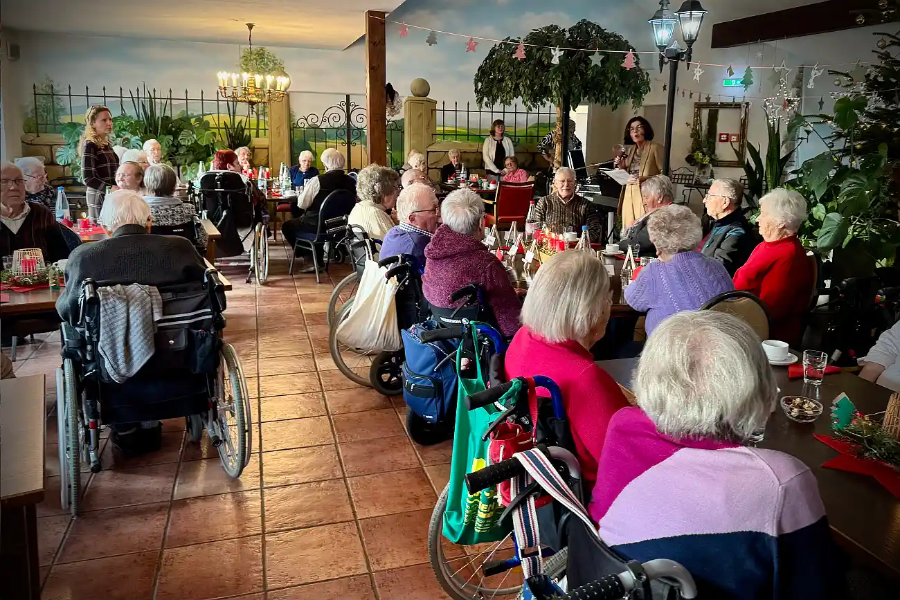Senioren feierten in Niederzissen stimmungsvoll Weihnachten