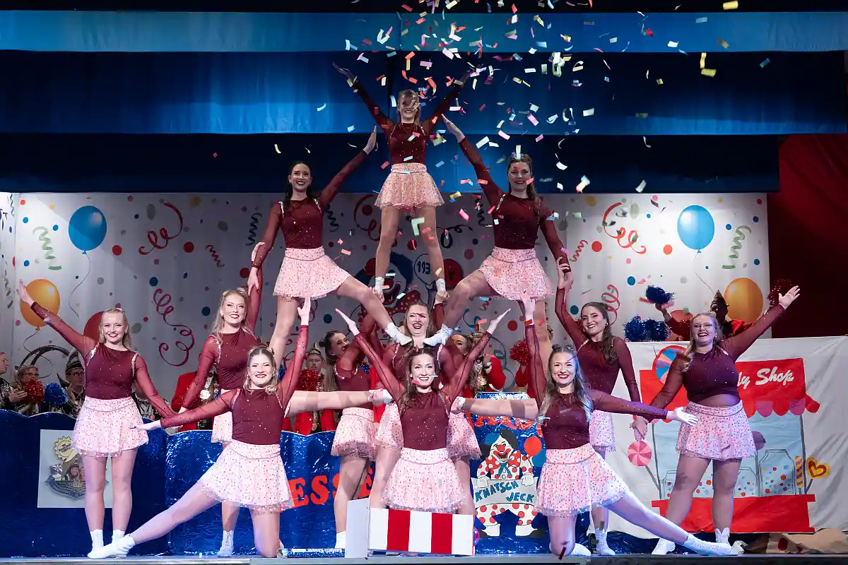 Bombastische Stimmung bei der 1. Prunksitzung der KG Zesse Jecke