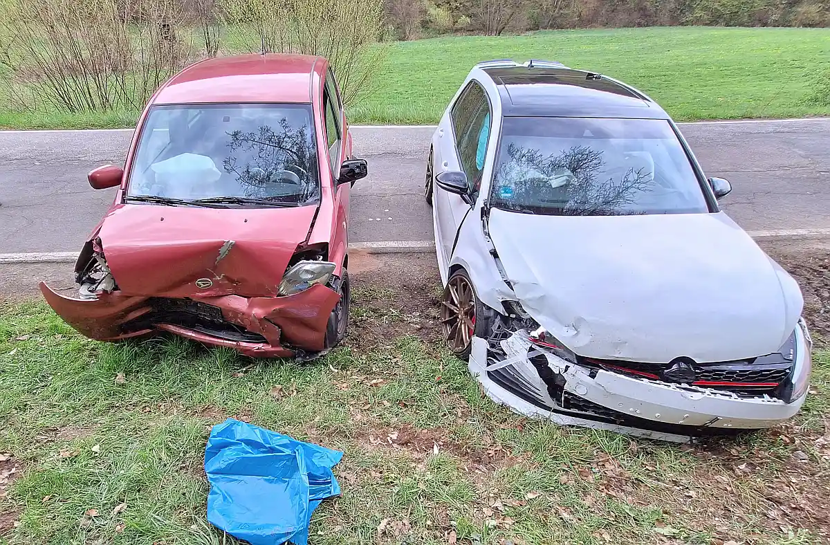Einsatz für Feuerwehren Kempenich und VG Altenahr: 5 Verletzte bei 2 Verkehrsunfällen