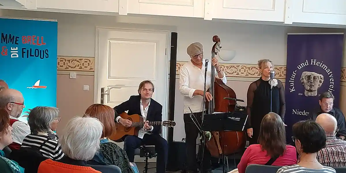 Mme Brell und Filous begeisterten in Synagoge Niederzissen