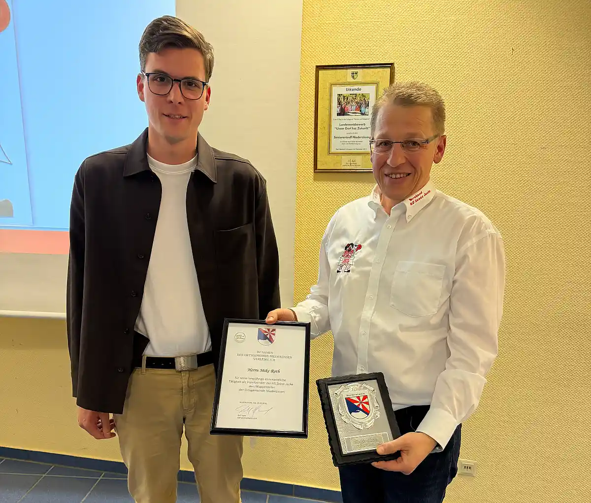 Emotionaler Abschied für Mike Roth als 1. Vorsitzender bei den Zesse Jecke Kapitän überlässt Narrenschiff nach vierzehn Jahren an Nachfolge