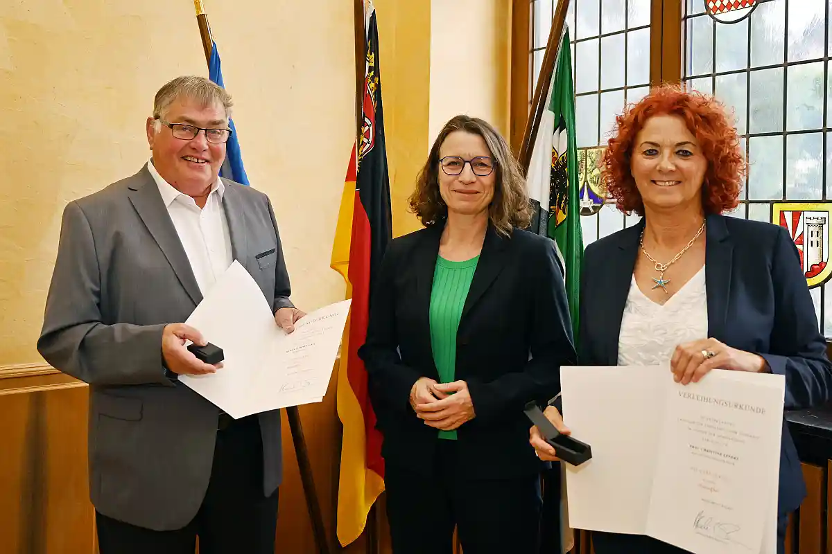 Werner Gail aus Burgbrohl erhält  Ehrennadel des Landes Rheinland-Pfalz